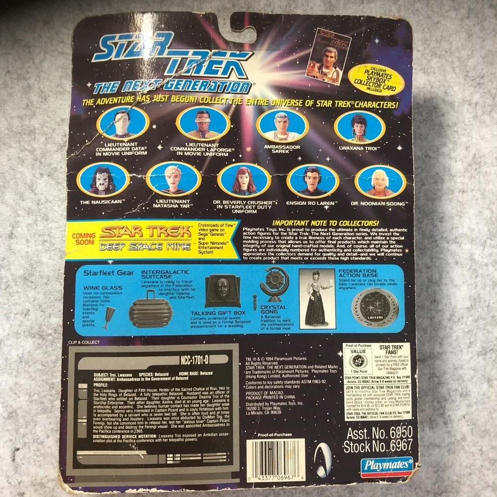 Playmates Star Trek the Next Generation Lwaxana Troi w/ Skybox Collector Card